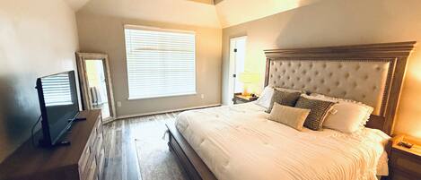 3 Schlafzimmer, Bügeleisen/Bügelbrett, WLAN, Bettwäsche