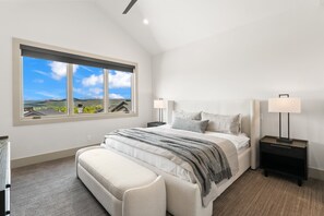 10 slaapkamers, een strijkplank/strijkijzer, gratis wifi