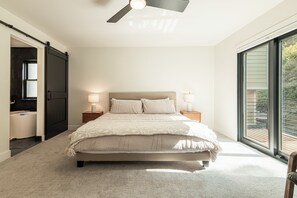 5 bedrooms, iron/ironing board, free WiFi, bed sheets - Old Town Black Diamond - Park City House above Main Street / Skiing + Hot Tub (Park City)