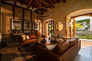Casa Velas - Singular Signature Residences (Antigua Guatemala)
