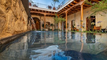4 piscines extérieures