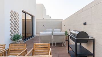 Apartment (1 Bedroom) | Interior