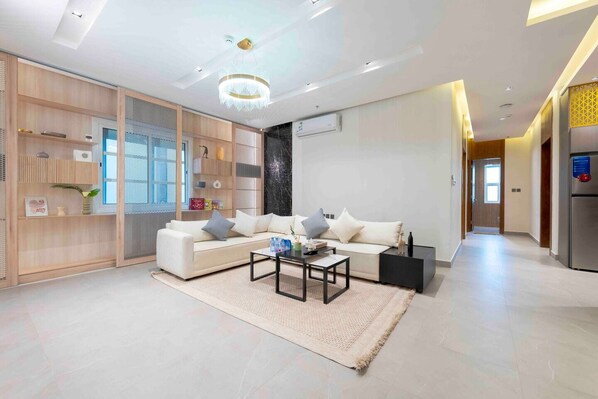 Apartment (3 Bedrooms) | Interior - Stylish & Relaxing Flat in Alwadi Vll (Riyadh)