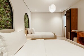 Apartment (3 Bedrooms) | 3 bedrooms, laptop workspace, iron/ironing board