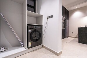 Apartment (2 Bedrooms) | Interior - Stylish and Relaxing Flat in Almohamadia (Riyadh)