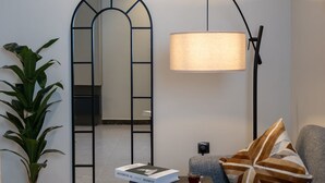 Apartment (3 Bedrooms) | Interior - Spacious, Fully Equipped and Close to Markets (Madinah)