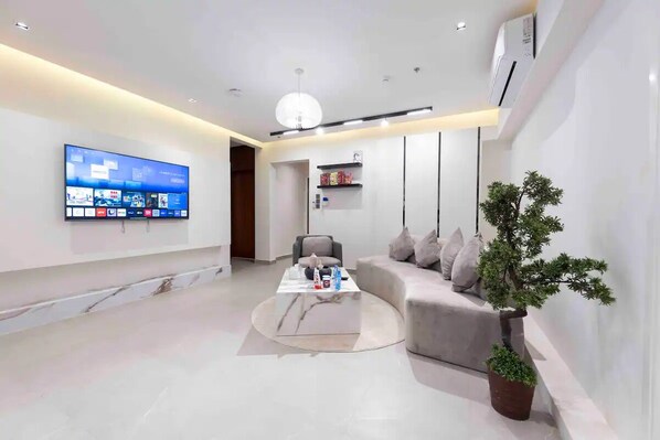 Apartment (2 Bedrooms) | Interior - Cozy and Calm Flat in Alwadi Xlll (Riyadh)