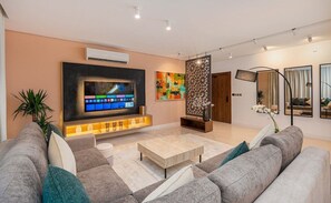 Apartment (2 Bedrooms) | Living area