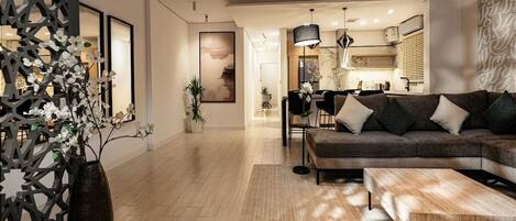 Apartment (2 Bedrooms) | Front of property