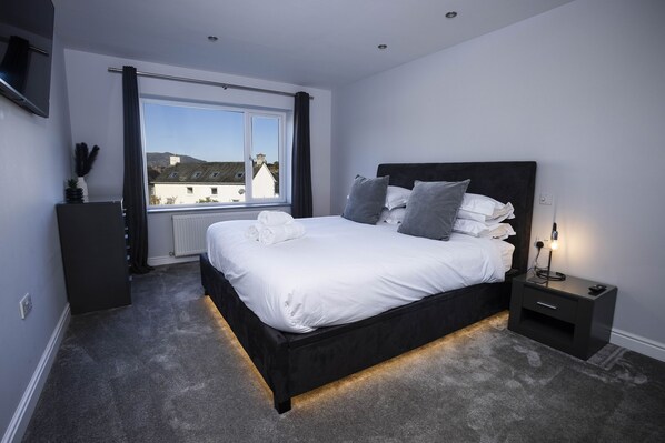 3 Schlafzimmer, Bügeleisen/Bügelbrett, kostenloses WLAN, Bettwäsche