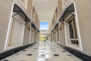 Apartment (2 Bedrooms) | Interior - Luxurious & Elegant Apartment in Alnarjis (Riyadh)