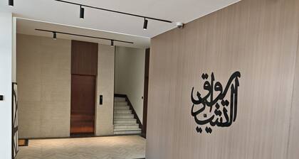 A Beautiful one BR Apartment With a Living Room