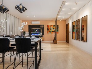 Apartment (2 Bedrooms) | Interior - Apartment Refined and Luxurious in Almughrizat (Riyadh)