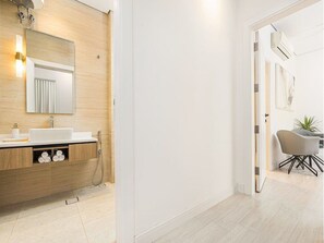 Apartment (2 Bedrooms) | Interior - Apartment Refined and Luxurious in Almughrizat (Riyadh)