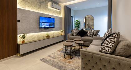 Spacious Designer Three Bedroom Home in Almadinah