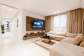 Apartment (3 Bedrooms) | Front of property - Lovely & Spacious Three Bedroom Flat in Alnarjis (Riyadh)