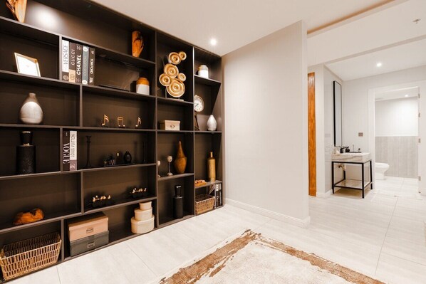 Apartment (3 Bedrooms) | Interior - Lovely & Spacious Three Bedroom Flat in Alnarjis (Riyadh)