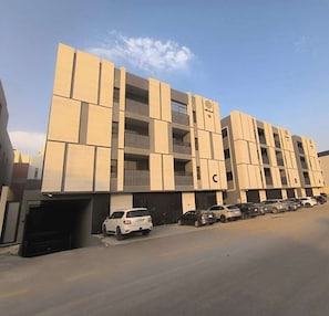 Apartment (3 Bedrooms) | Interior - Lovely & Spacious Three Bedroom Flat in Alnarjis (Riyadh)
