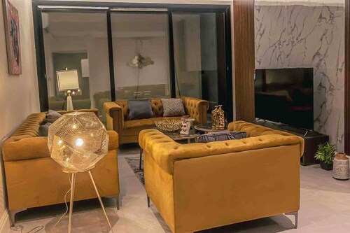 Trendy and Cozy Apartment in Hittin Compound