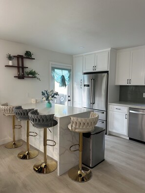 Microwave, oven, dishwasher