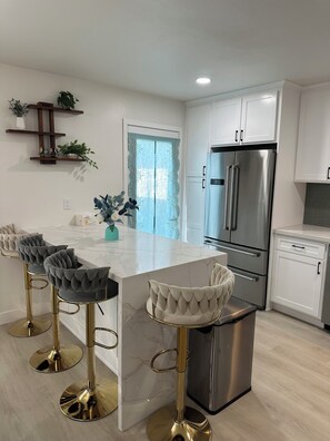 Microwave, oven, dishwasher