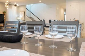 Dining - Near Disney Amazing Home Pool + Gaming Room (Kissimmee)