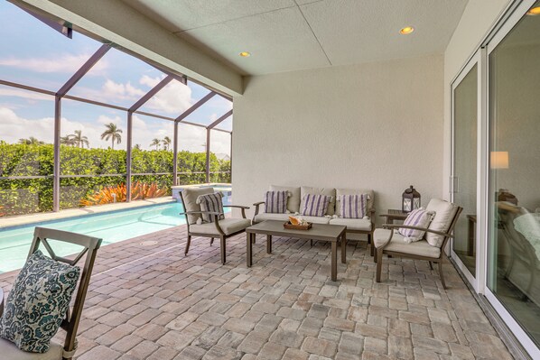Interior - 1/2 Mi to Beach: Poolside Oasis on Marco Island! (Marco Island)
