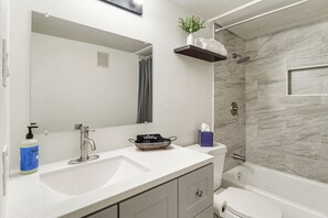 Apartment (3 Bedrooms) | Interior