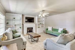 House (3 Bedrooms) | Interior