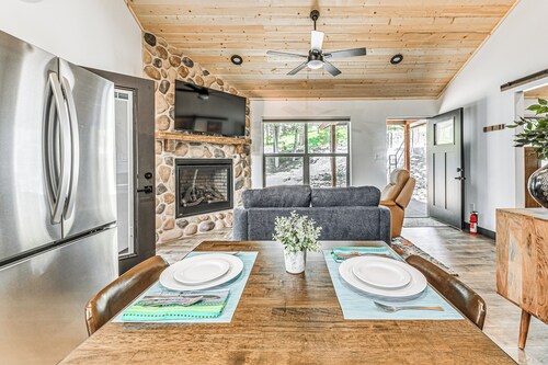 Walkable Location & Scenic Views: Ruidoso Cabin!