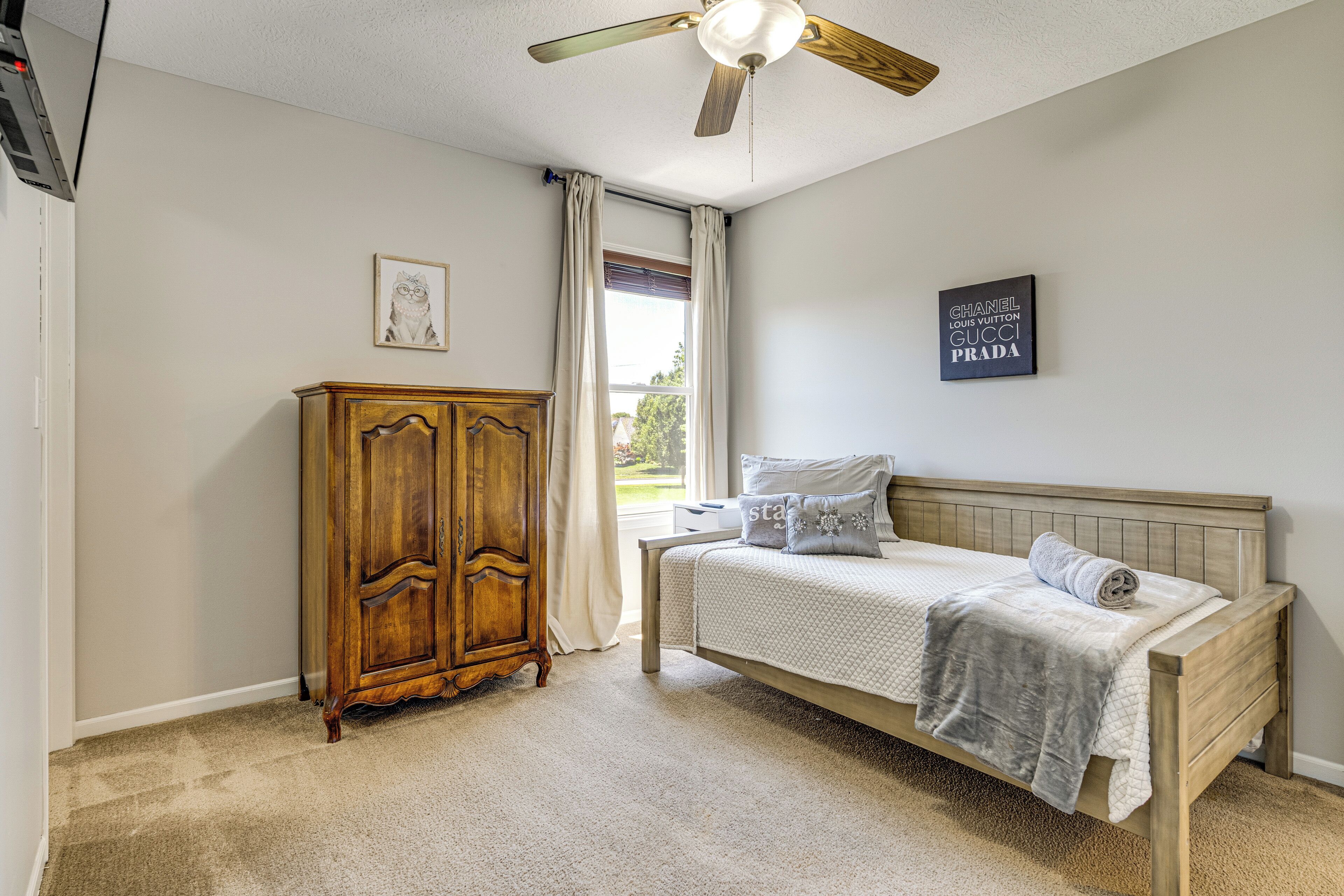 House (4 Bedrooms) | Interior