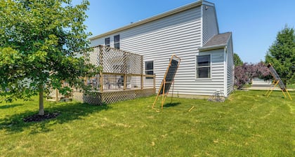 Stay & Play in Lewis Center: Home w/ Spacious Deck