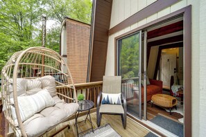 Interior - 1 Mi to Sugar Mtn: Updated Banner Elk Escape! (Banner Elk)