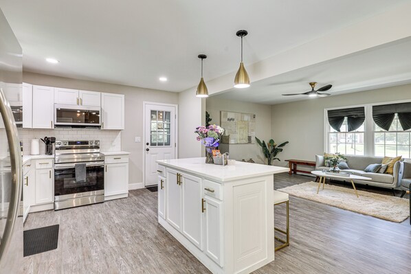 House (3 Bedrooms) | Interior