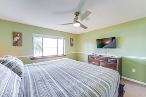 Apartment (1 Bedroom) | Interior - Dora Canal Views & Shared Dock: Apt in Tavares! (Tavares)