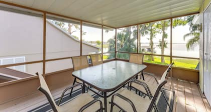 Dora Canal Views & Shared Dock: Apt in Tavares!