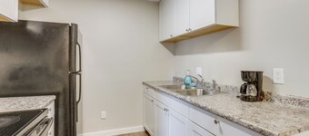 Near Dtwn & Universities: Central Tallahassee Apt!