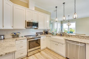 Interior - Walk to Beach Access: South Cape San Blas Hideaway (Port St. Joe)