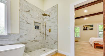Blue Ridge Retreat on 10-acre Farm: Rural Reset!