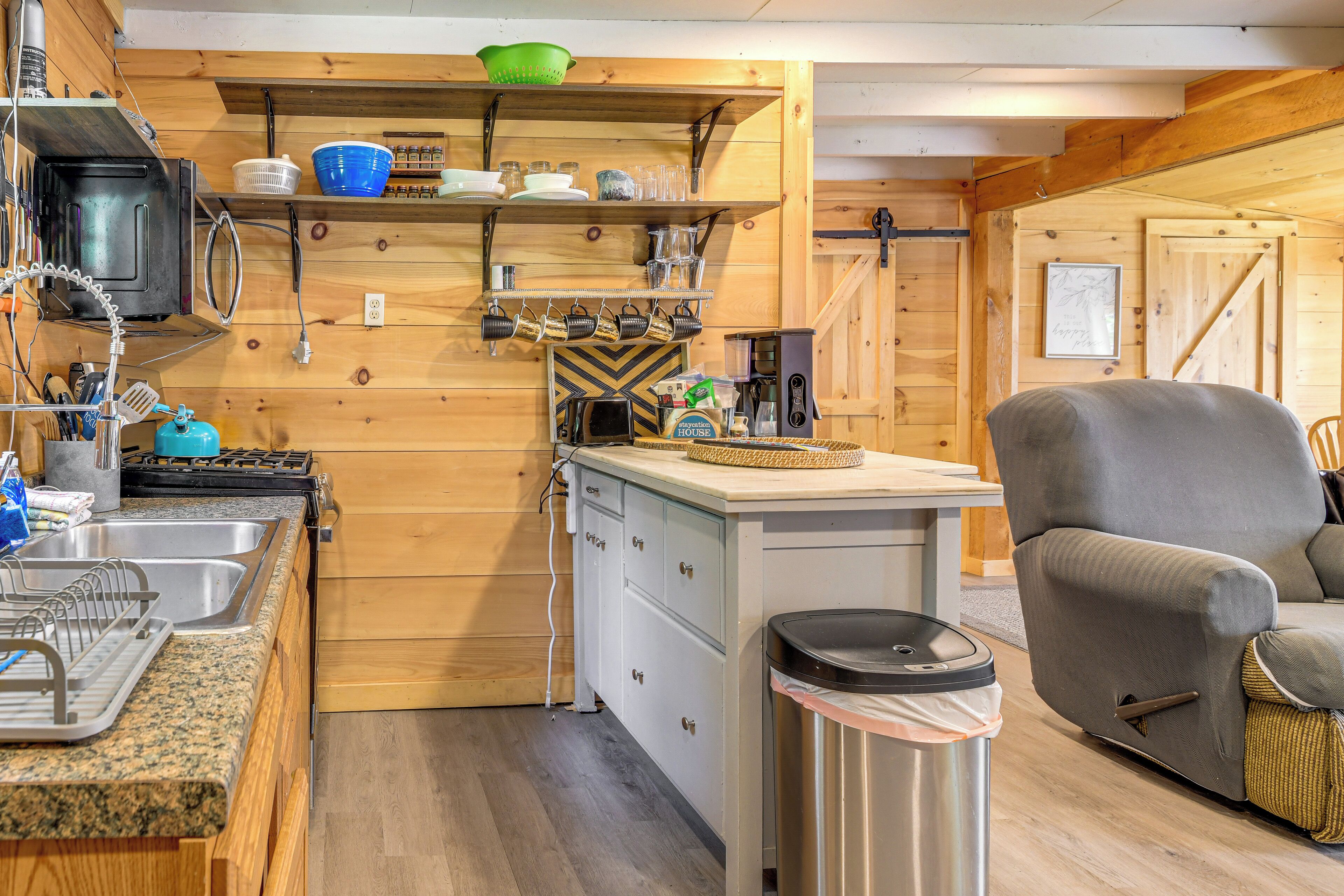 House (2 Bedrooms) | Interior