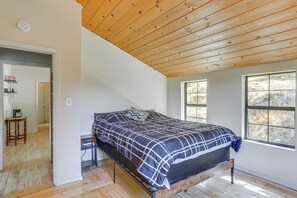 House (2 Bedrooms) | Interior - Updated Cabin in Lewiston Historical District! (Lewiston)