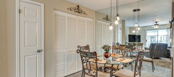 Community Pool & Gym: Apt 5 Mi to Laughlin Casinos