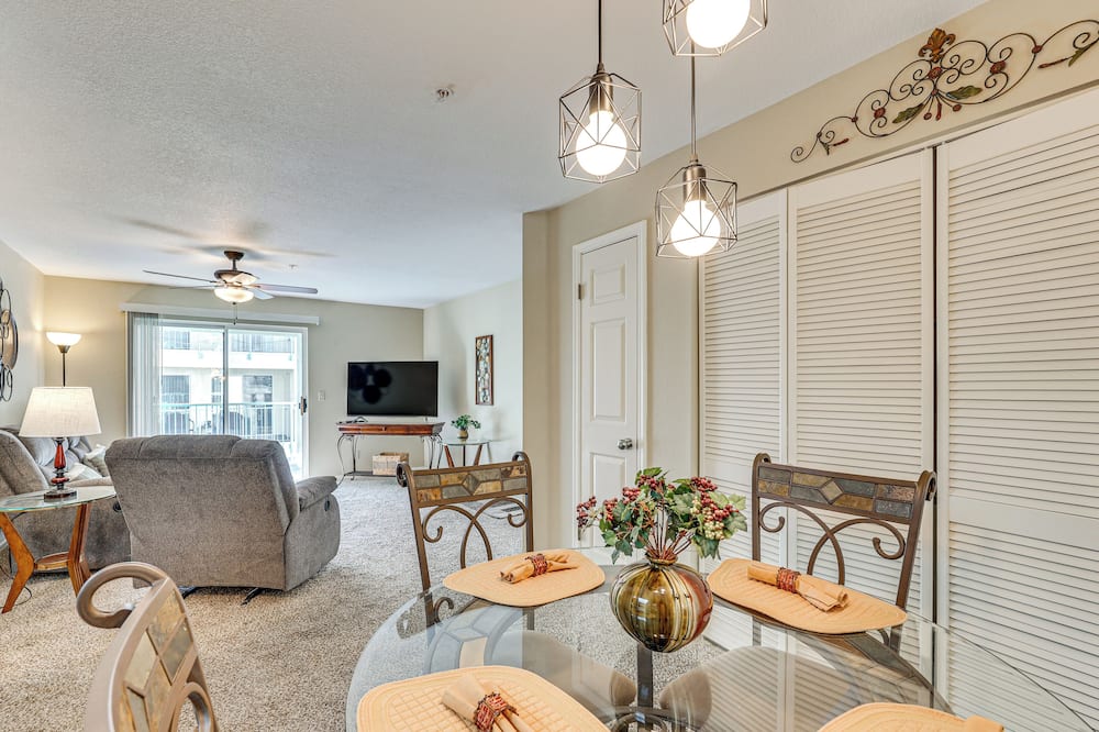 Community Pool & Gym: Apt 5 Mi to Laughlin Casinos - Katherine, AZ