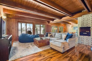 Living area - Lakefront A-Frame, Stunning Views, Private Dock (Merrimac)