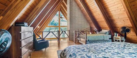 4 bedrooms, iron/ironing board