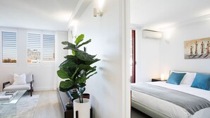 1 bedroom, desk, iron/ironing board, free WiFi