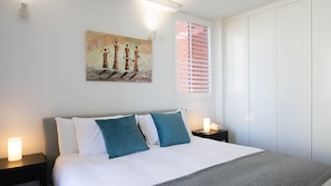 1 bedroom, desk, iron/ironing board, free WiFi - Cyan skies, Elizabeth Bay I90 (Elizabeth Bay)