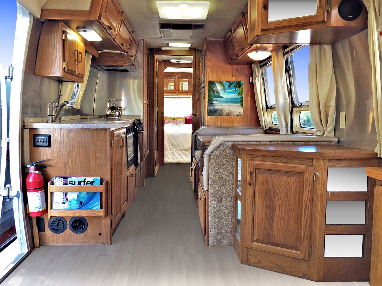 2 habitaciones, caja de seguridad en la habitación y escritorio 