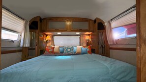 2 Schlafzimmer, Zimmersafe, Schreibtisch, Bügeleisen/Bügelbrett