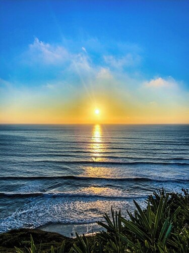 Twin Retro Star-Wagon Resort, Ocean Front, 6 Beds